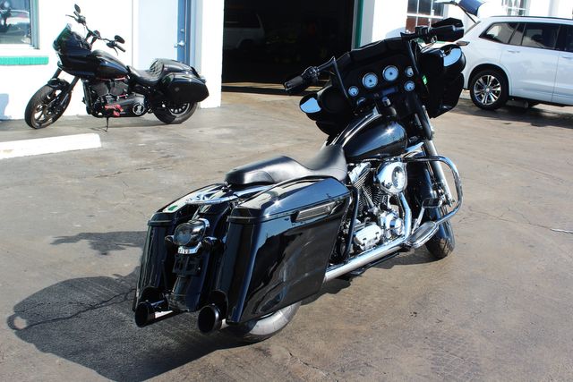 2006 Harley-Davidson Street Glide FLHXI | Granite City, Illinois | MasterCars Company Inc. 2006 Harley-Davidson Street Glide FLHXI | Granite City, Illinois | MasterCars Company Inc.
