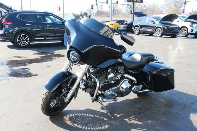 2006 Harley-Davidson Street Glide FLHXI | Granite City, Illinois | MasterCars Company Inc. 2006 Harley-Davidson Street Glide FLHXI | Granite City, Illinois | MasterCars Company Inc.