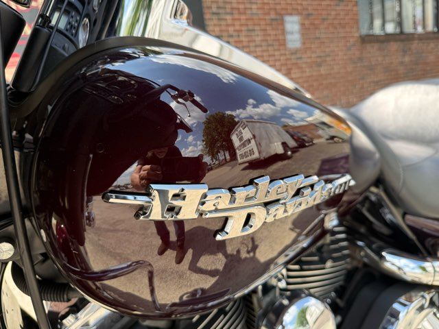 2006 Harley-Davidson Street Glide FLHXI