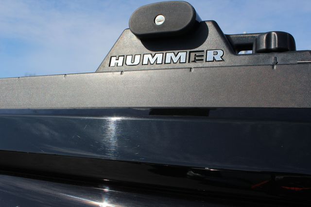 2006 Hummer H2 SUT Luxury | Granite City, Illinois | MasterCars Company Inc. 2006 Hummer H2 SUT Luxury | Granite City, Illinois | MasterCars Company Inc.