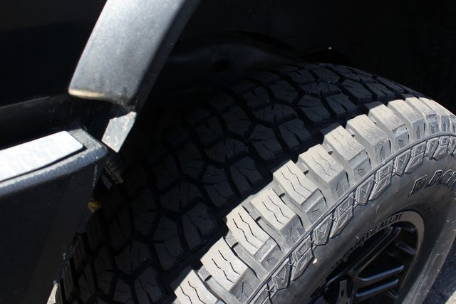 2006 Hummer H2 SUT Luxury | Granite City, Illinois | MasterCars Company Inc. 2006 Hummer H2 SUT Luxury | Granite City, Illinois | MasterCars Company Inc.