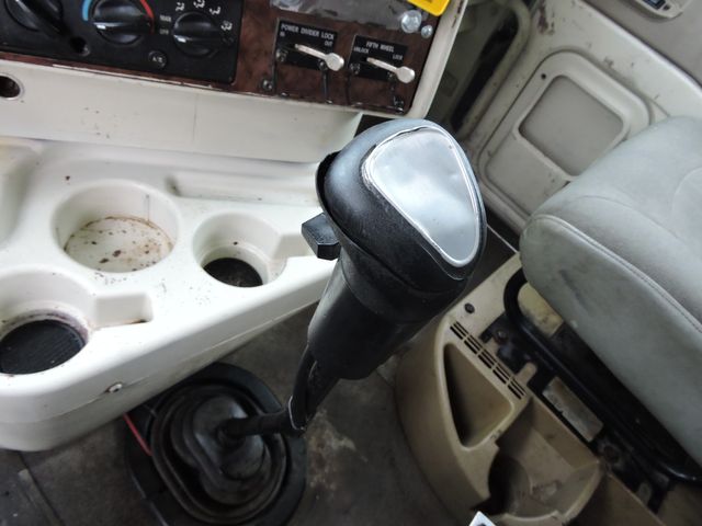 2006 International 9900 Tri-Axel Dump Truck 