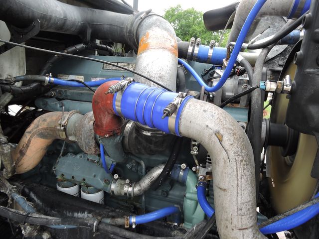 2006 International 9900 Tri-Axel Dump Truck 
