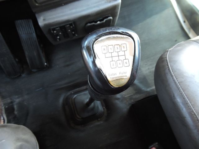 2006 Kenworth T300 Non-CDL Box Truck