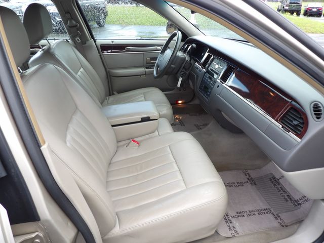 2006 Lincoln Town Car Signature | Dalton, GA | Paniagua Auto Mall 