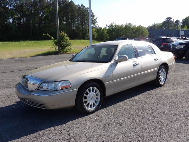 2006 Lincoln Town Car Signature | Dalton, GA | Paniagua Auto Mall 