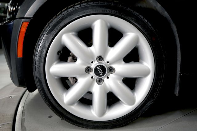 2006 Mini Cooper S | Burbank, California | MDK International 2006 Mini Cooper S | Burbank, California | MDK International