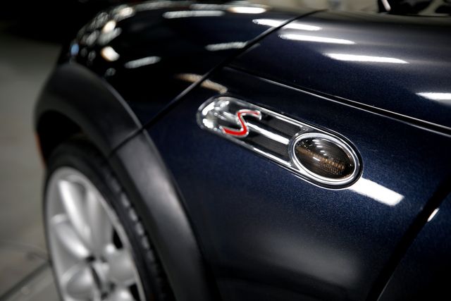 2006 Mini Cooper S | Burbank, California | MDK International 2006 Mini Cooper S | Burbank, California | MDK International