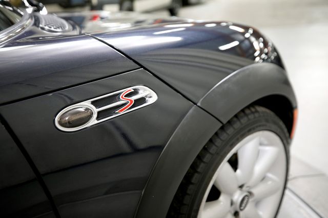 2006 Mini Cooper S | Burbank, California | MDK International 2006 Mini Cooper S | Burbank, California | MDK International