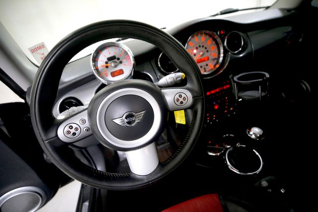 2006 Mini Cooper S | Burbank, California | MDK International 2006 Mini Cooper S | Burbank, California | MDK International