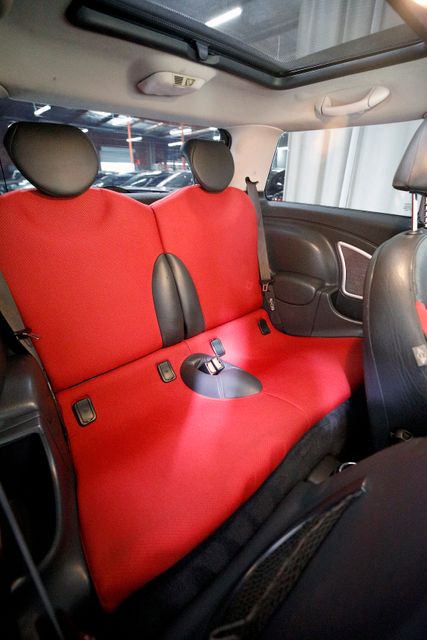 2006 Mini Cooper S | Burbank, California | MDK International 2006 Mini Cooper S | Burbank, California | MDK International