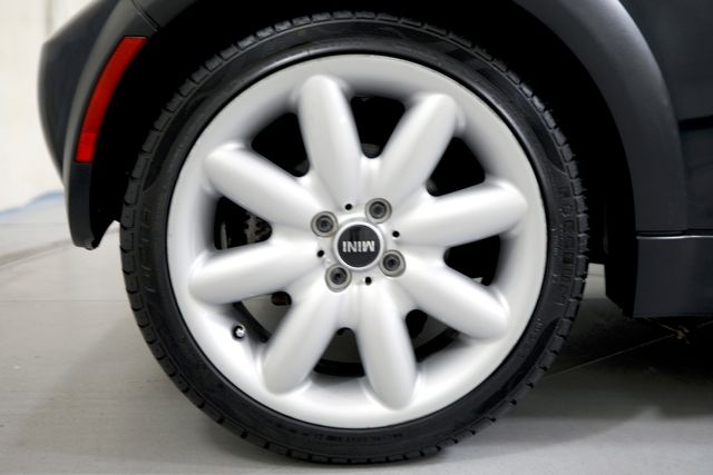 2006 Mini Cooper S | Burbank, California | MDK International 2006 Mini Cooper S | Burbank, California | MDK International