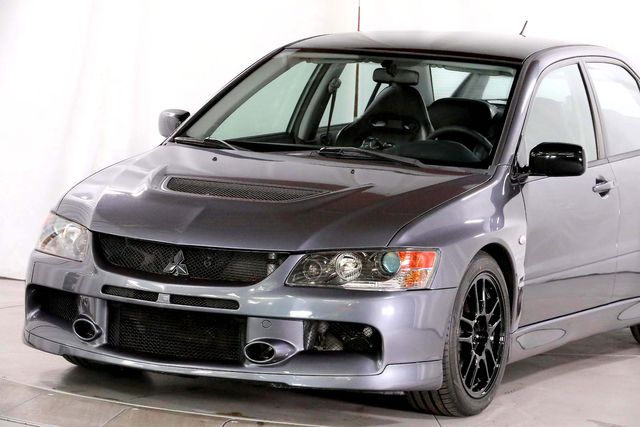 2006 Mitsubishi Lancer Evolution IX | Burbank, California | MDK International 2006 Mitsubishi Lancer Evolution IX | Burbank, California | MDK International