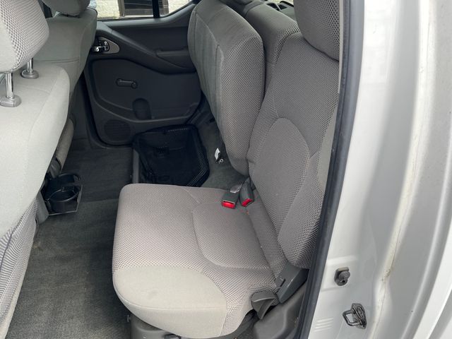 2006 Nissan Frontier LE