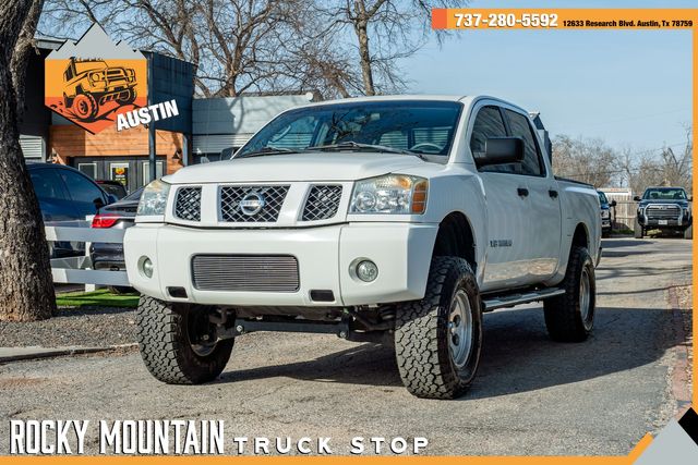 2006 Nissan Titan XE RWD W/ UPGRADES / SUPER LOW MILES CLEAN CARFAX | Austin, TX | Rocky Mountain Truck Stop Austin