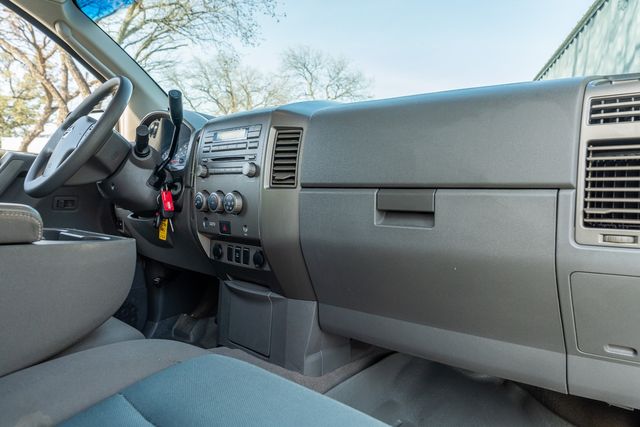 2006 Nissan Titan XE RWD W/ UPGRADES / SUPER LOW MILES CLEAN CARFAX | Dallas, TX | Rocky Mountain Truck Stop Dallas 2006 Nissan Titan XE RWD W/ UPGRADES / SUPER LOW MILES CLEAN CARFAX | Dallas, TX | Rocky Mountain Truck Stop Dallas