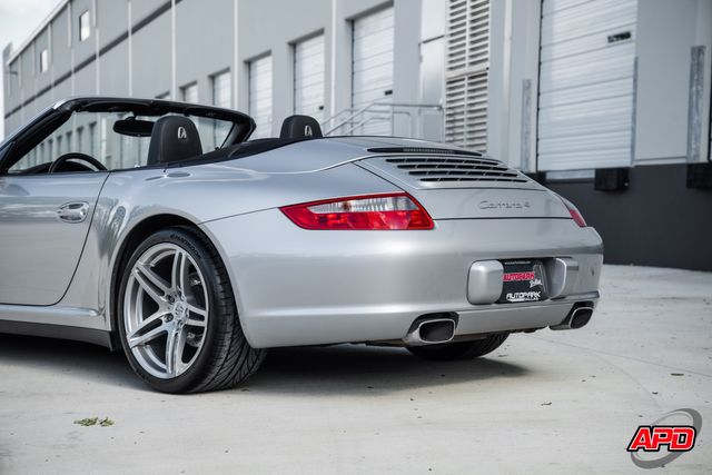 2006 Porsche 911 Carrera 4 2006 Porsche 911 Carrera 4