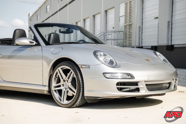 2006 Porsche 911 Carrera 4 2006 Porsche 911 Carrera 4