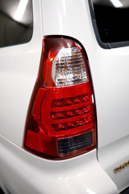 2006 Toyota 4Runner Limited | Burbank, California | MDK International 2006 Toyota 4Runner Limited | Burbank, California | MDK International