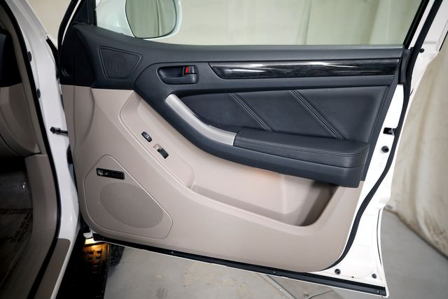 2006 Toyota 4Runner Limited | Burbank, California | MDK International 2006 Toyota 4Runner Limited | Burbank, California | MDK International