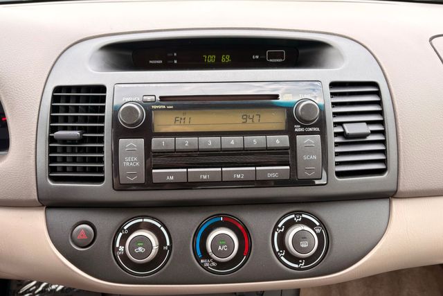2006 Toyota Camry LE | Roscoe, IL | Autoland Outlets