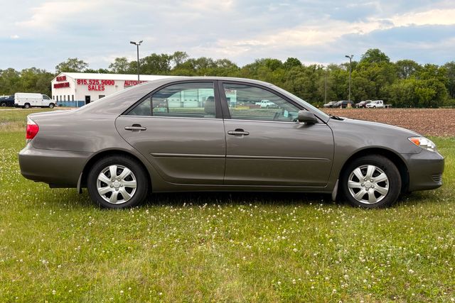 2006 Toyota Camry LE | Roscoe, IL | Autoland Outlets