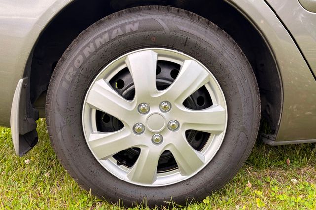 2006 Toyota Camry LE | Roscoe, IL | Autoland Outlets