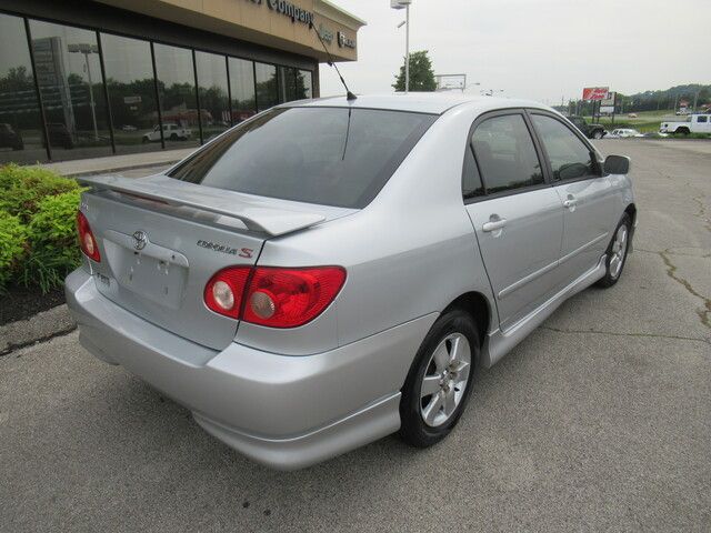 2006 Toyota Corolla 4dr Sdn S Manual