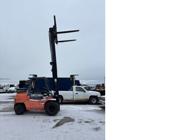 2006 Toyota Diesel Forklift (7FDU45)