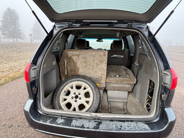 2006 Toyota Sienna LE 7 Passenger