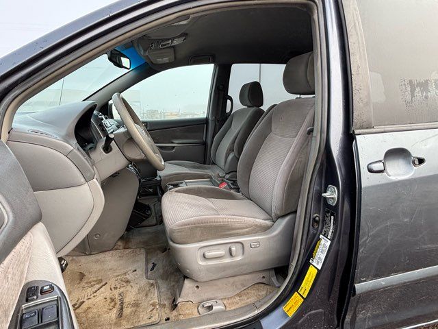 2006 Toyota Sienna LE 7 Passenger