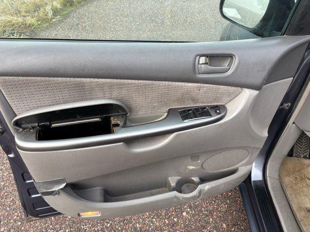 2006 Toyota Sienna LE 7 Passenger