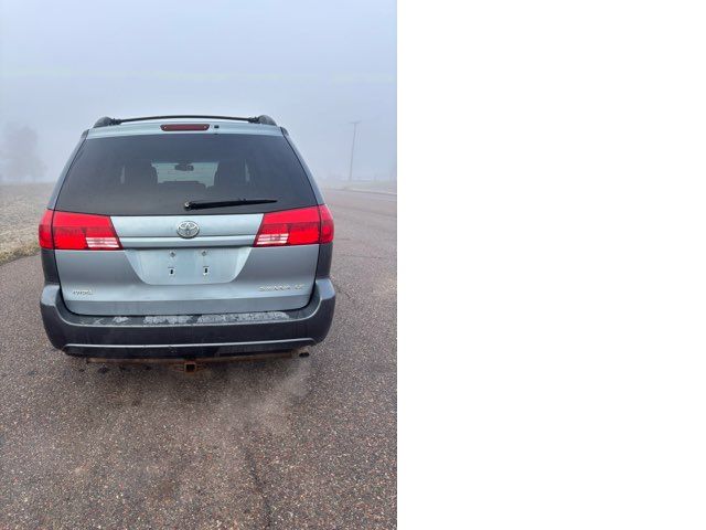 2006 Toyota Sienna LE 7 Passenger