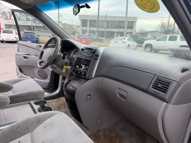 2006 Toyota Sienna LE 7 Passenger | Nashville, TN | Auto Mart Used Cars Inc.