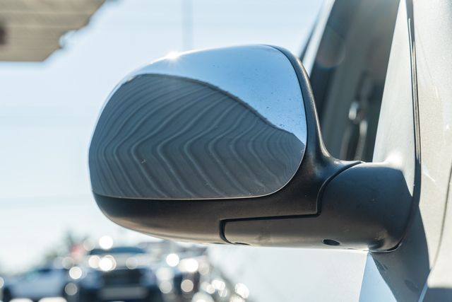 2006 Toyota Tundra SR5 4WD / CLEAN FOR AGE/MILES / CLEAN CARFAX | Austin, TX | Rocky Mountain Truck Stop Austin 2006 Toyota Tundra SR5 4WD / CLEAN FOR AGE/MILES / CLEAN CARFAX | Austin, TX | Rocky Mountain Truck Stop Austin