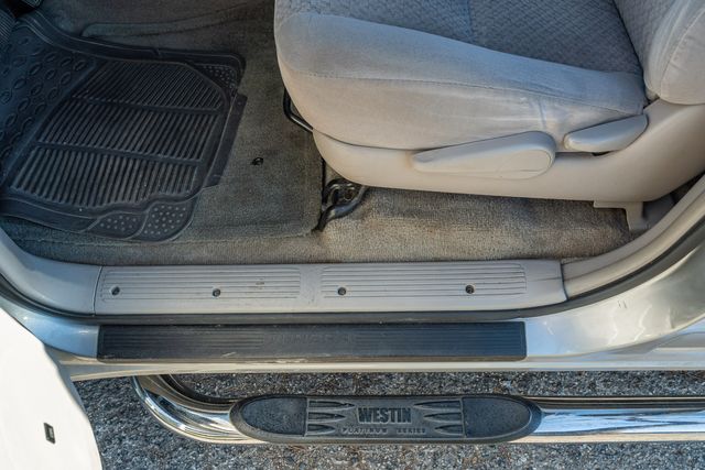 2006 Toyota Tundra SR5 4WD / CLEAN FOR AGE/MILES / CLEAN CARFAX | Austin, TX | Rocky Mountain Truck Stop Austin 2006 Toyota Tundra SR5 4WD / CLEAN FOR AGE/MILES / CLEAN CARFAX | Austin, TX | Rocky Mountain Truck Stop Austin