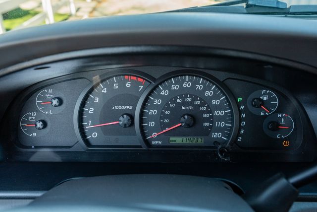 2006 Toyota Tundra SR5 4WD / CLEAN FOR AGE/MILES / CLEAN CARFAX | Austin, TX | Rocky Mountain Truck Stop Austin 2006 Toyota Tundra SR5 4WD / CLEAN FOR AGE/MILES / CLEAN CARFAX | Austin, TX | Rocky Mountain Truck Stop Austin