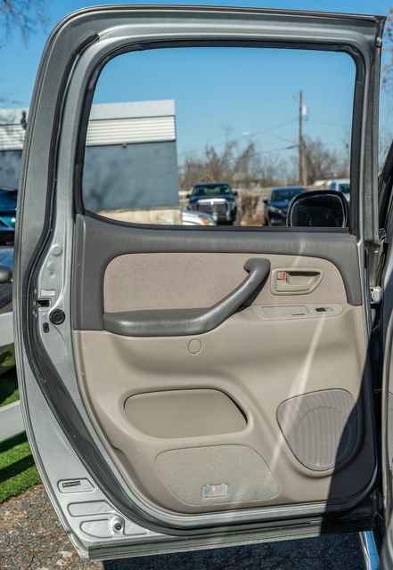 2006 Toyota Tundra SR5 4WD / CLEAN FOR AGE/MILES / CLEAN CARFAX | Austin, TX | Rocky Mountain Truck Stop Austin 2006 Toyota Tundra SR5 4WD / CLEAN FOR AGE/MILES / CLEAN CARFAX | Austin, TX | Rocky Mountain Truck Stop Austin