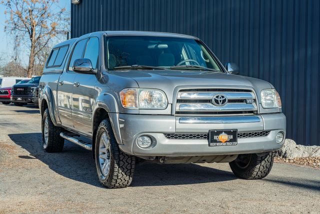 2006 Toyota Tundra SR5 4WD / CLEAN FOR AGE/MILES / CLEAN CARFAX | Austin, TX | Rocky Mountain Truck Stop Austin
