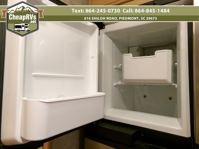 2006 Winnebago Tour 40kd | Piedmont, SC | Cheap RV's LLC 2006 Winnebago Tour 40kd | Piedmont, SC | Cheap RV's LLC