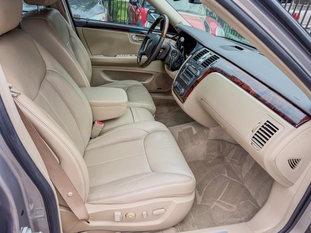2007 Cadillac DTS Base