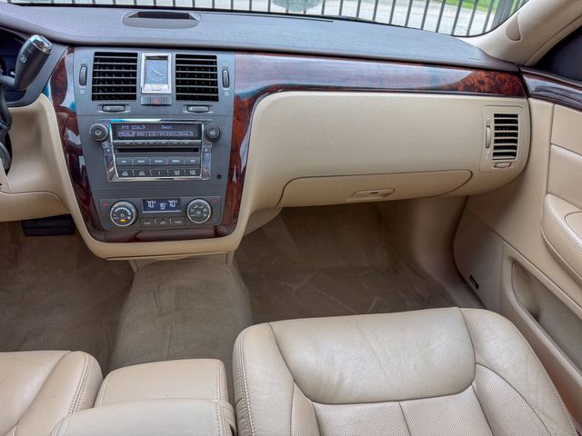 2007 Cadillac DTS Base
