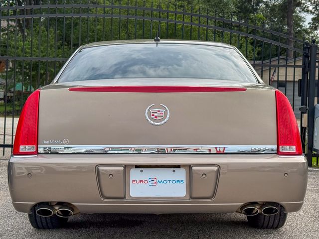 2007 Cadillac DTS Base