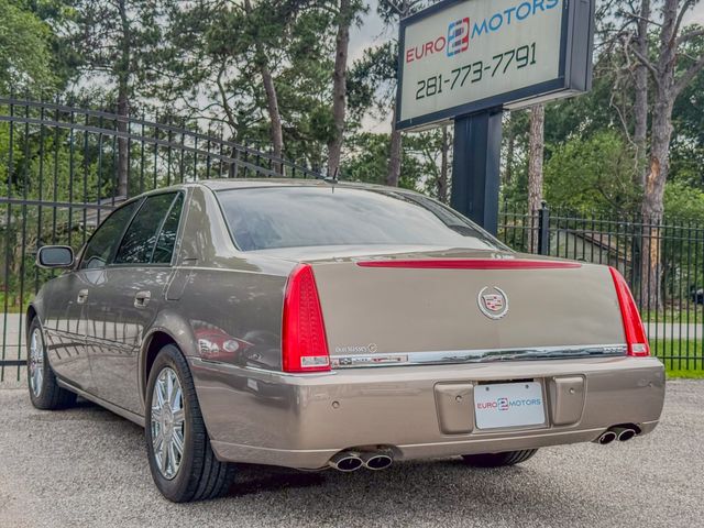 2007 Cadillac DTS Base