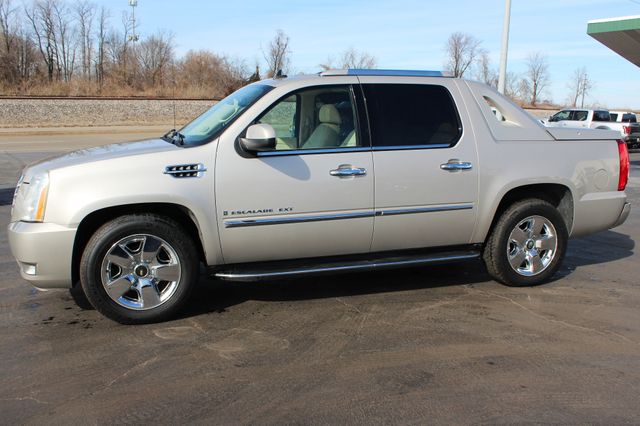 2007 Cadillac Escalade EXT AWD | Granite City, Illinois | MasterCars Company Inc. 2007 Cadillac Escalade EXT AWD | Granite City, Illinois | MasterCars Company Inc.