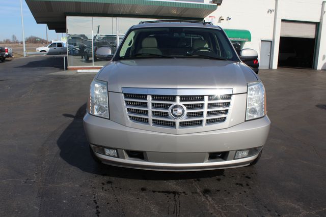 2007 Cadillac Escalade EXT AWD | Granite City, Illinois | MasterCars Company Inc. 2007 Cadillac Escalade EXT AWD | Granite City, Illinois | MasterCars Company Inc.