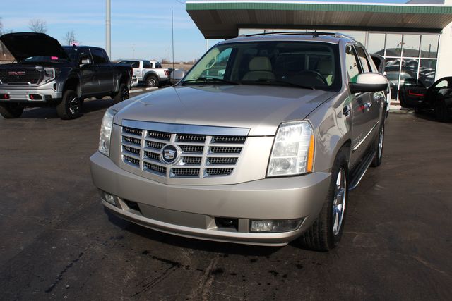2007 Cadillac Escalade EXT AWD | Granite City, Illinois | MasterCars Company Inc. 2007 Cadillac Escalade EXT AWD | Granite City, Illinois | MasterCars Company Inc.