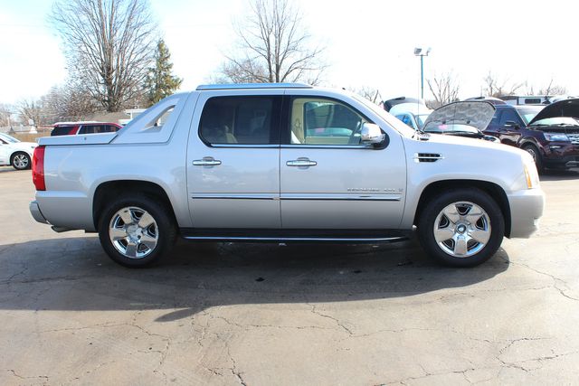2007 Cadillac Escalade EXT AWD | Granite City, Illinois | MasterCars Company Inc. 2007 Cadillac Escalade EXT AWD | Granite City, Illinois | MasterCars Company Inc.