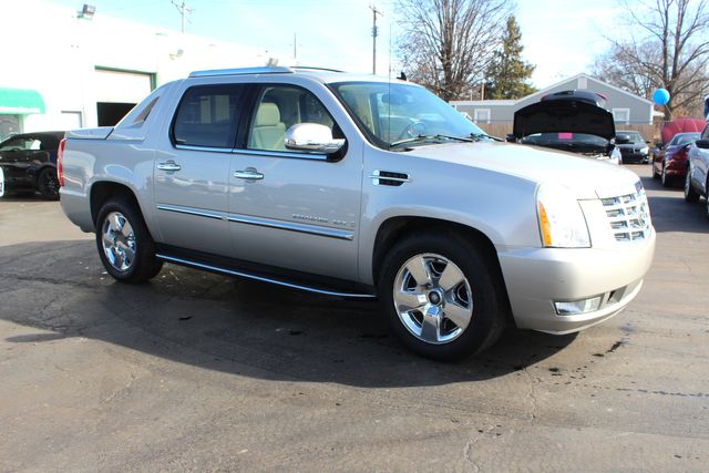 2007 Cadillac Escalade EXT AWD | Granite City, Illinois | MasterCars Company Inc. 2007 Cadillac Escalade EXT AWD | Granite City, Illinois | MasterCars Company Inc.