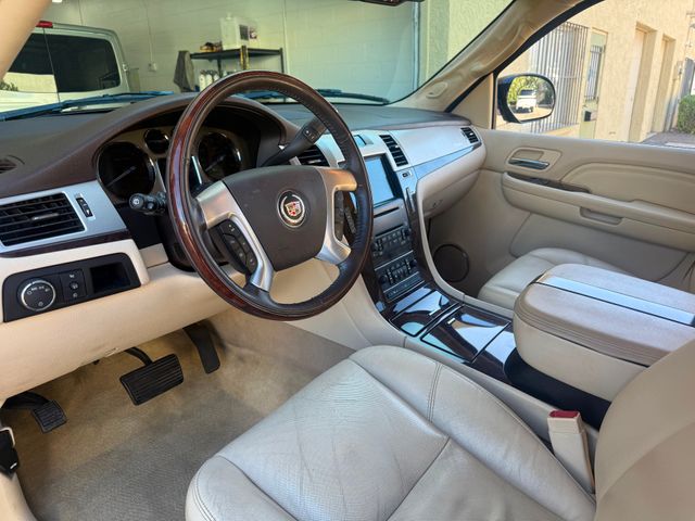 2007 Cadillac Escalade Base